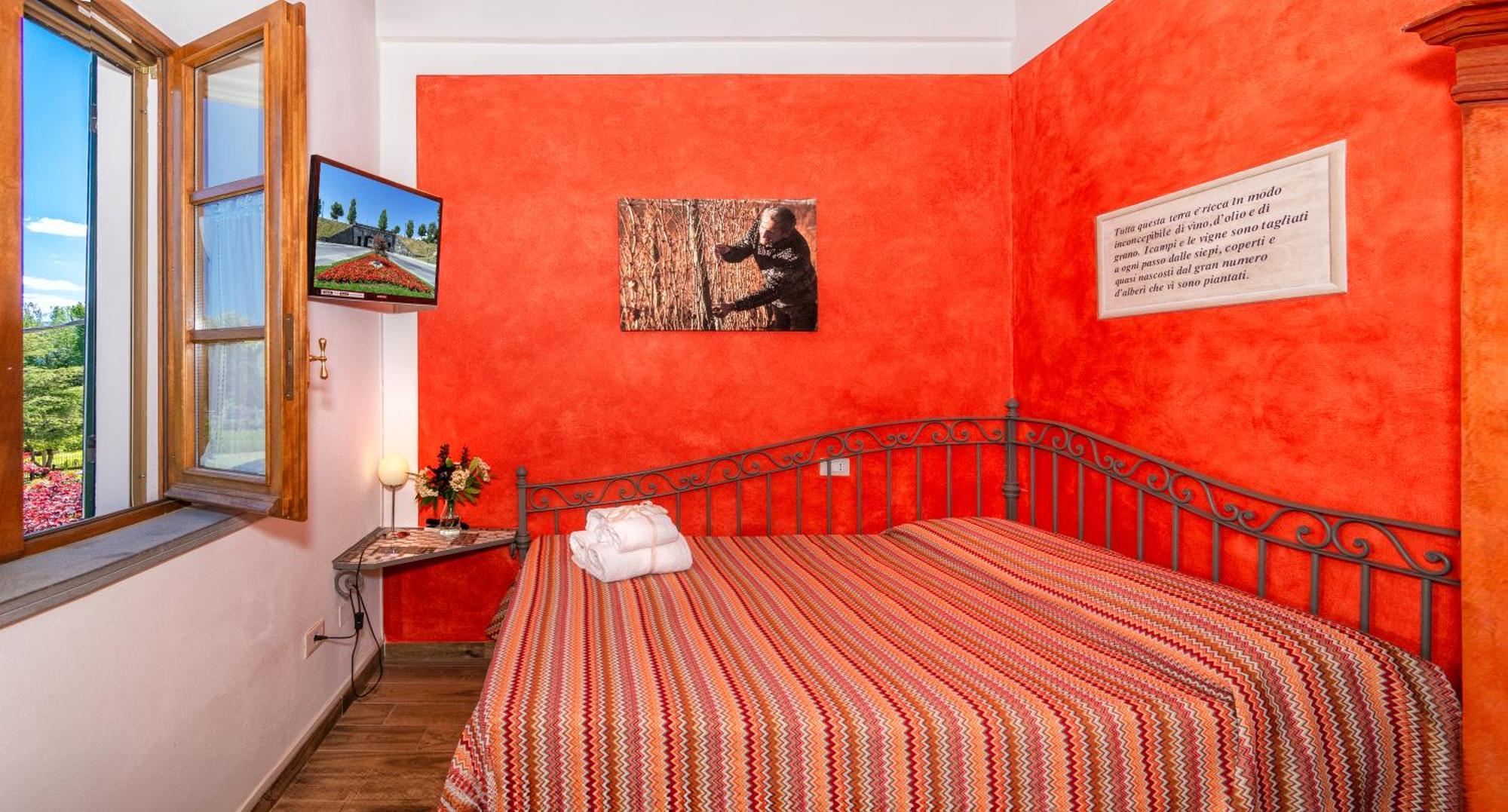 לוקה B&B Il Giardino Dei Poeti And Apartaments מראה חיצוני תמונה
